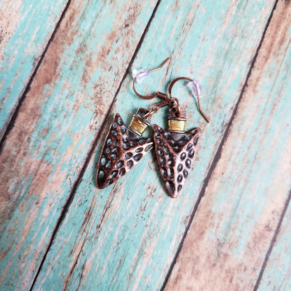 Arrowhead earrings (handmade)